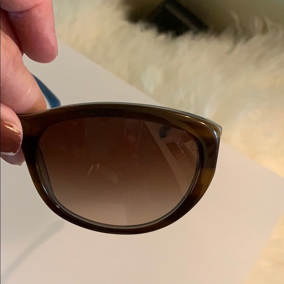 Chanel sunglasses - Picture 6 of 7